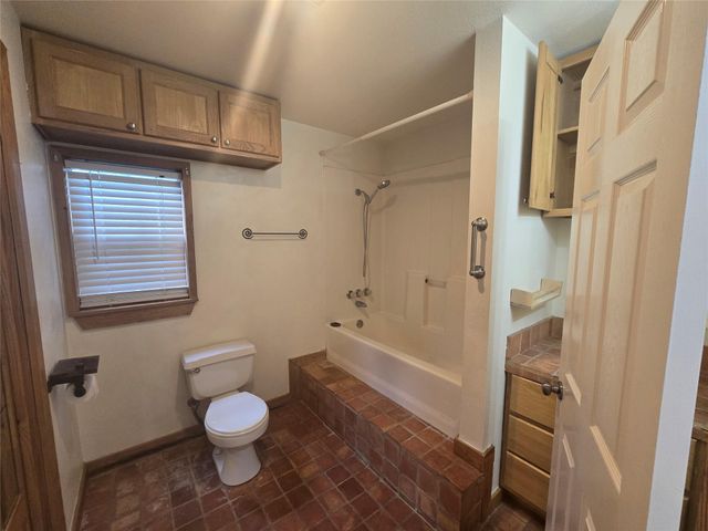 500 Laurel ST, Bastrop, TX 78602