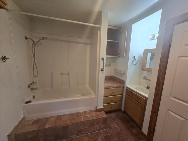 500 Laurel ST, Bastrop, TX 78602