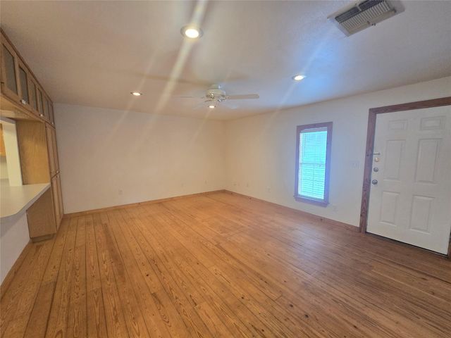 500 Laurel ST, Bastrop, TX 78602