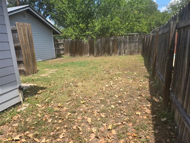 500 Laurel ST, Bastrop, TX 78602