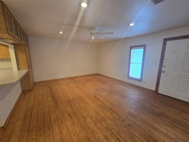 500 Laurel ST, Bastrop, TX 78602