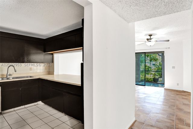 105 Liberty Ct, Deerfield Beach, FL 33442