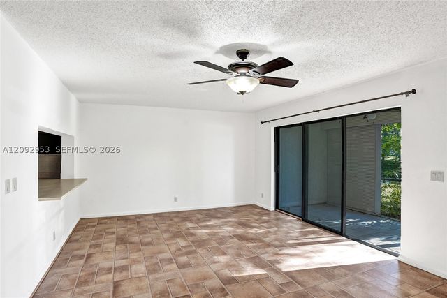 105 Liberty Ct, Deerfield Beach, FL 33442