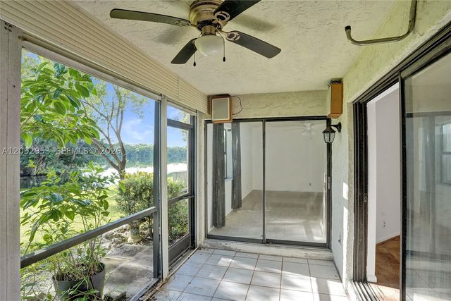 105 Liberty Ct, Deerfield Beach, FL 33442
