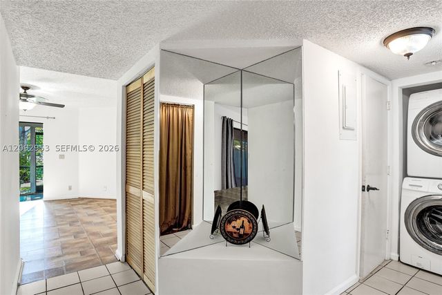 105 Liberty Ct, Deerfield Beach, FL 33442