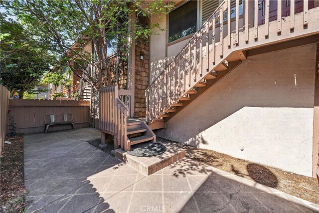 B Cabrillo Park Drive A, Santa Ana, CA 92701