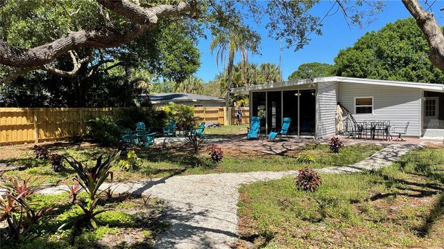 2504 S MILMAR DRIVE, Sarasota, FL 34237