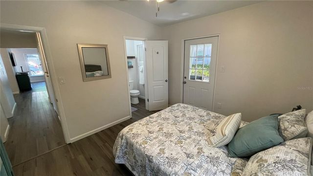 2504 S MILMAR DRIVE, Sarasota, FL 34237