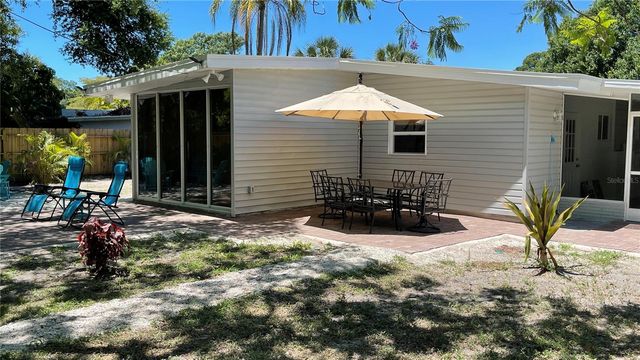 2504 S MILMAR DRIVE, Sarasota, FL 34237