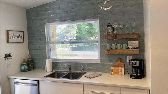 2504 S MILMAR DRIVE, Sarasota, FL 34237