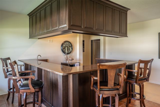 9257 Sugar Creek Drive, West Des Moines, IA 50266