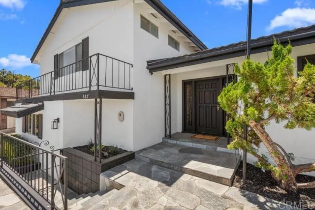 667 Crescent Lane, Vista, CA 92084