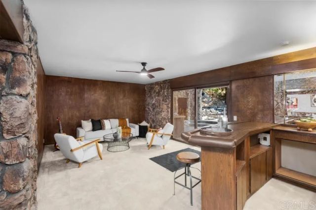 667 Crescent Lane, Vista, CA 92084