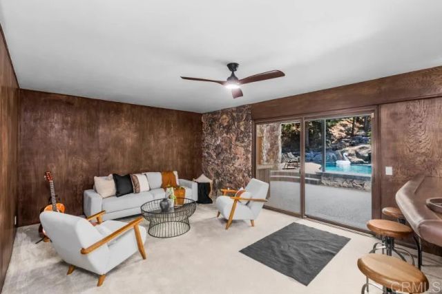 667 Crescent Lane, Vista, CA 92084