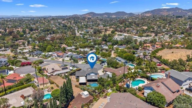 667 Crescent Lane, Vista, CA 92084