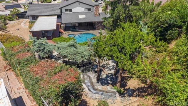667 Crescent Lane, Vista, CA 92084