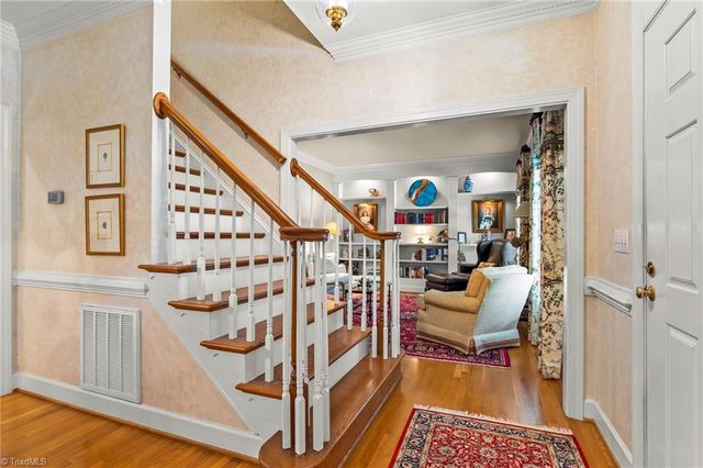 1457 Ridgemere Lane, Winston-salem, NC 27106
