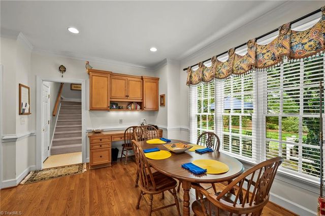 1457 Ridgemere Lane, Winston-salem, NC 27106