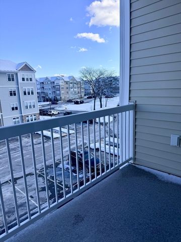 2 Codman Way 302, Westborough, MA 01581