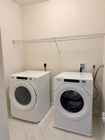 2 Codman Way 302, Westborough, MA 01581