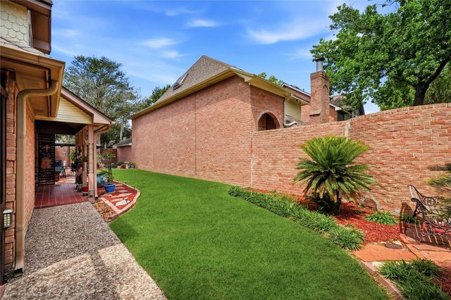14053 Cashel Forest Drive, Houston, TX 77069