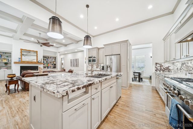 11319 Mary Knox Drive, Beggs, OK 74421