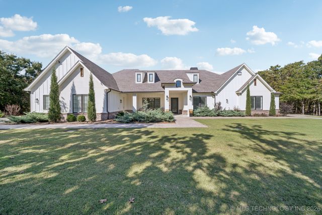11319 Mary Knox Drive, Beggs, OK 74421