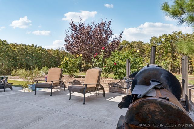 11319 Mary Knox Drive, Beggs, OK 74421