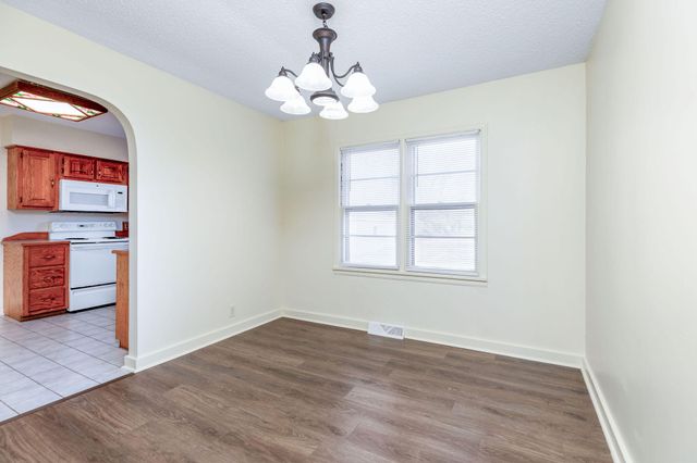 2609 W Brower Street, Springfield, MO 65802