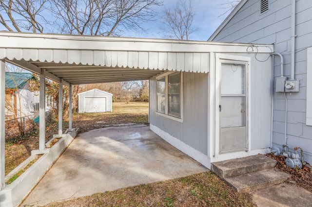 2609 W Brower Street, Springfield, MO 65802