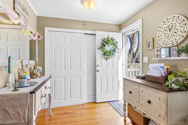 1534 12th Street, West Babylon, NY 11704