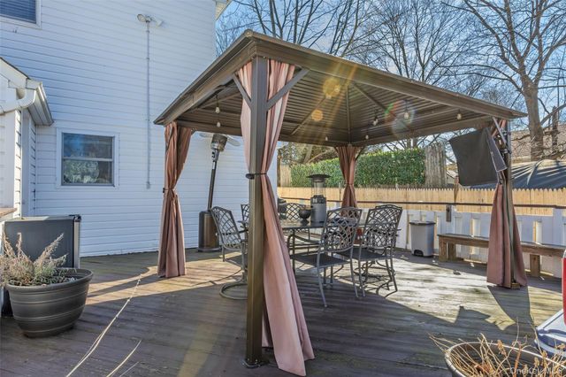 1534 12th Street, West Babylon, NY 11704