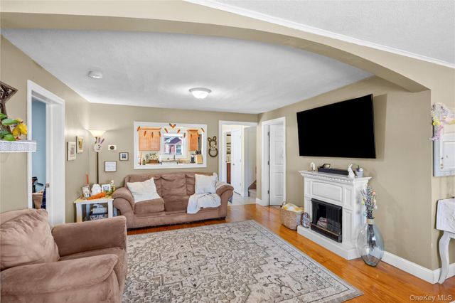 1534 12th Street, West Babylon, NY 11704