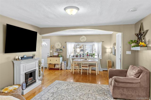 1534 12th Street, West Babylon, NY 11704