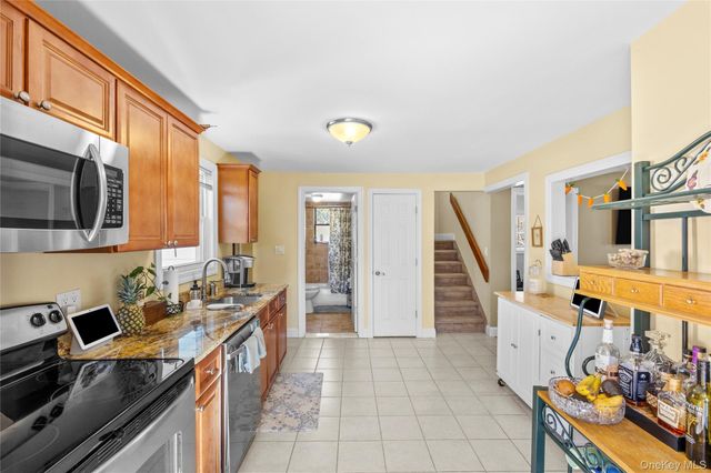 1534 12th Street, West Babylon, NY 11704