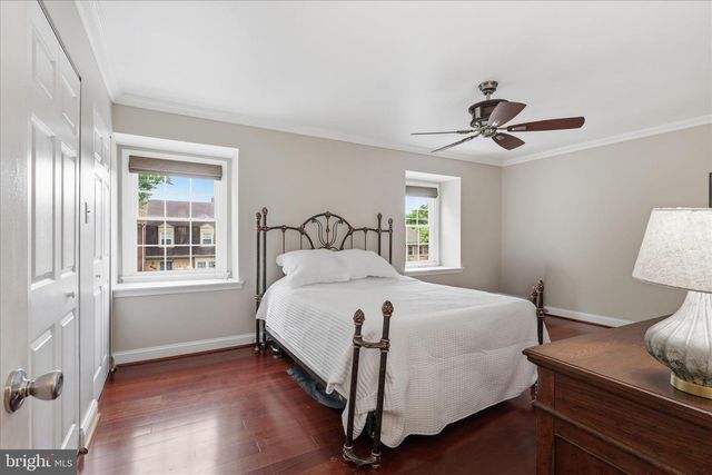 10256 FRIENDSHIP CT, Fairfax, VA 22032