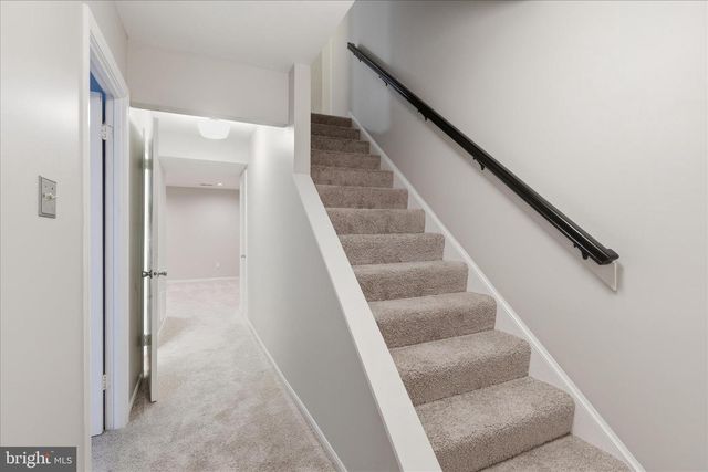 10256 FRIENDSHIP CT, Fairfax, VA 22032