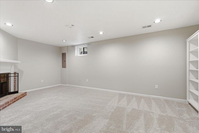 10256 FRIENDSHIP CT, Fairfax, VA 22032