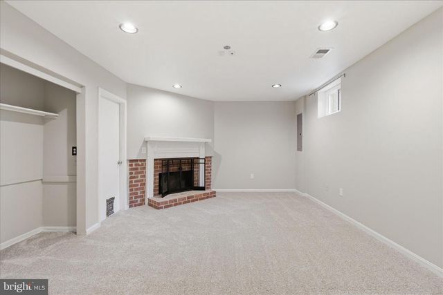 10256 FRIENDSHIP CT, Fairfax, VA 22032