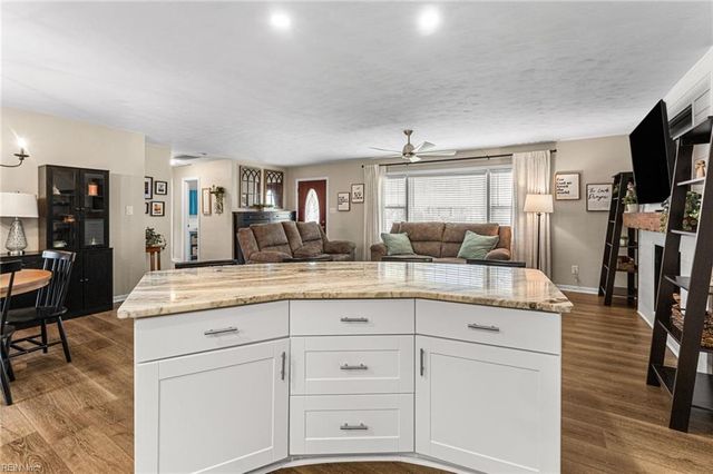 9 Terrace DR, Poquoson, VA 23662