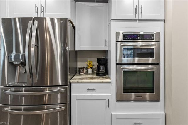 9 Terrace DR, Poquoson, VA 23662