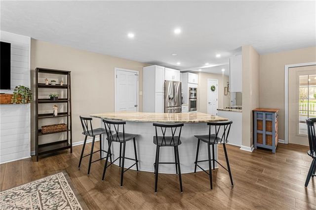 9 Terrace DR, Poquoson, VA 23662