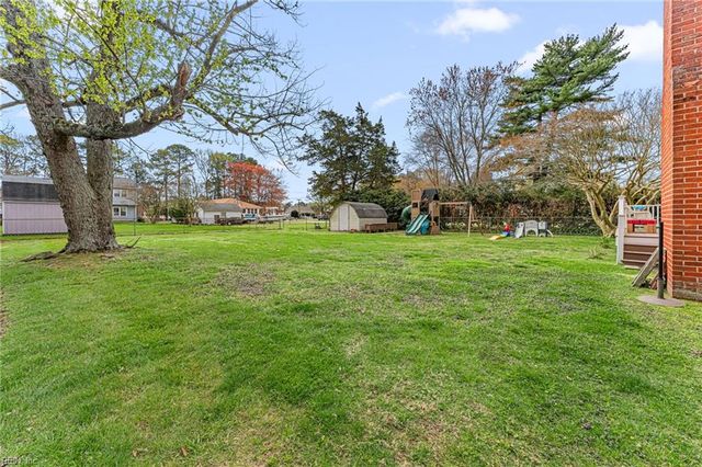 9 Terrace DR, Poquoson, VA 23662