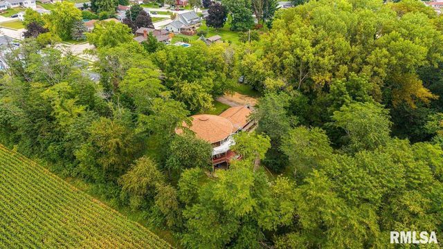 3114 ECLIPSE Street, Clinton, IA 52732