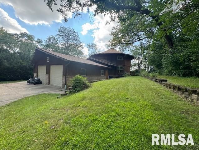 3114 ECLIPSE Street, Clinton, IA 52732