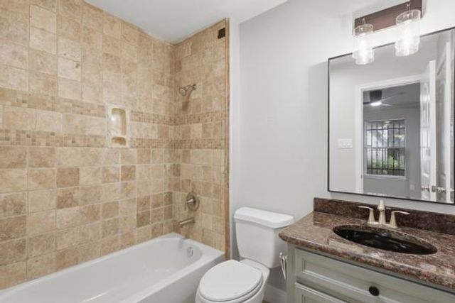 2202 Colorado Street, Houston, TX 77007