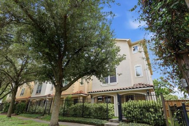 2202 Colorado Street, Houston, TX 77007