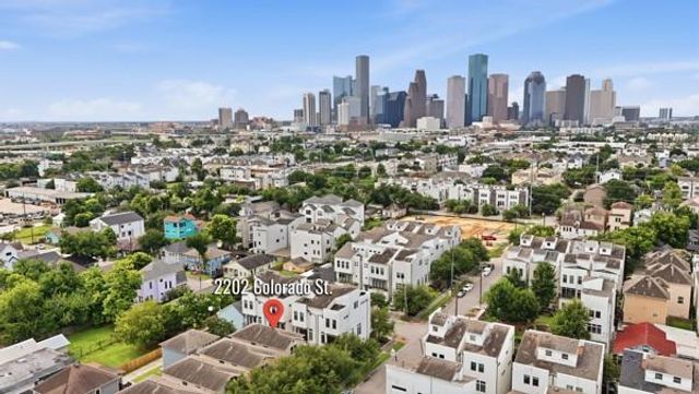 2202 Colorado Street, Houston, TX 77007