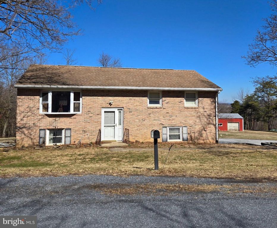 338 HILL VIEW RD, Bernville, PA 19506