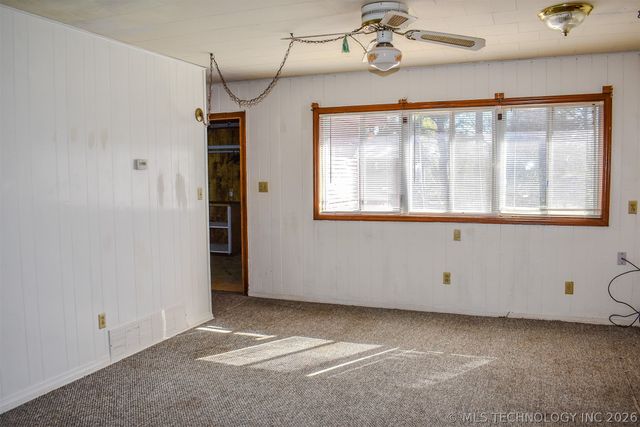 702 N 6th Street, Hugo, OK 74743